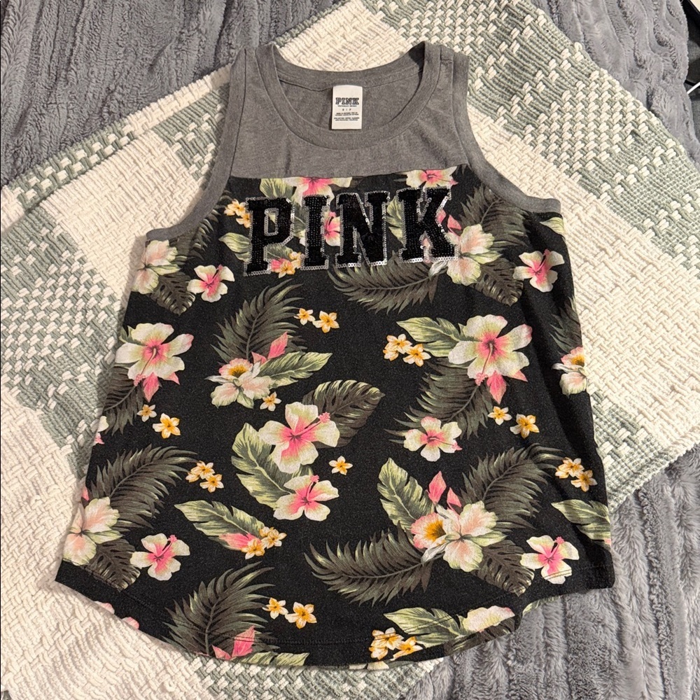 Women’s PINK tank top 🌸
